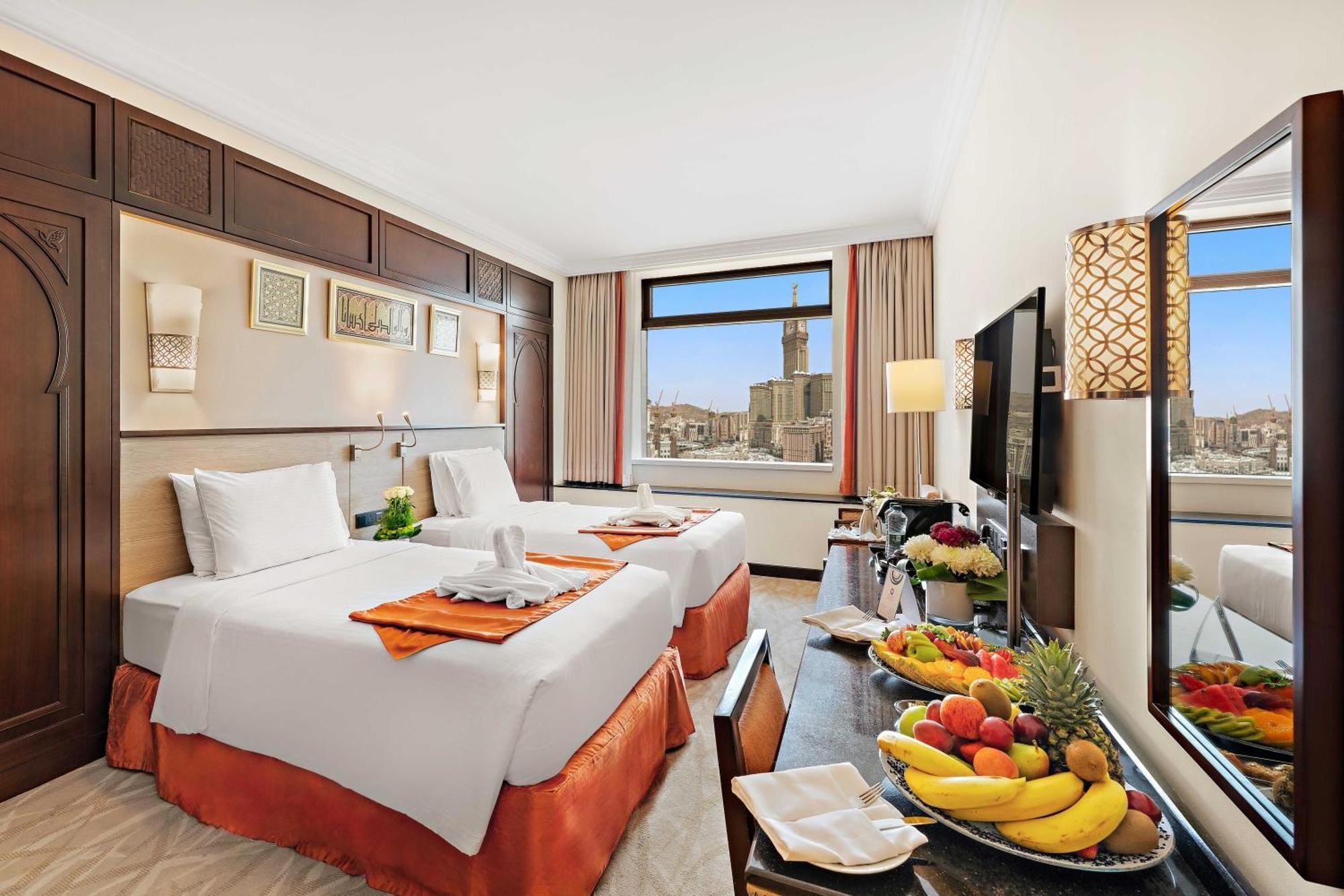Anjum Makkah Hotel La Meca Exterior foto A room at the hotel