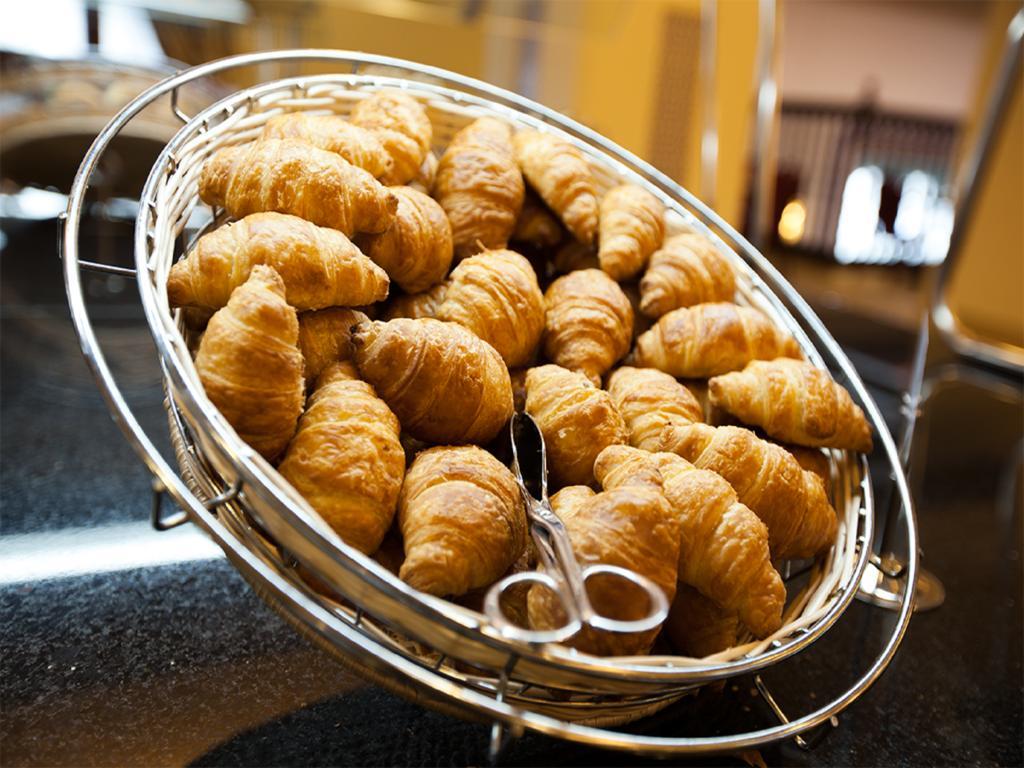 Anjum Makkah Hotel La Meca Exterior foto Croissants